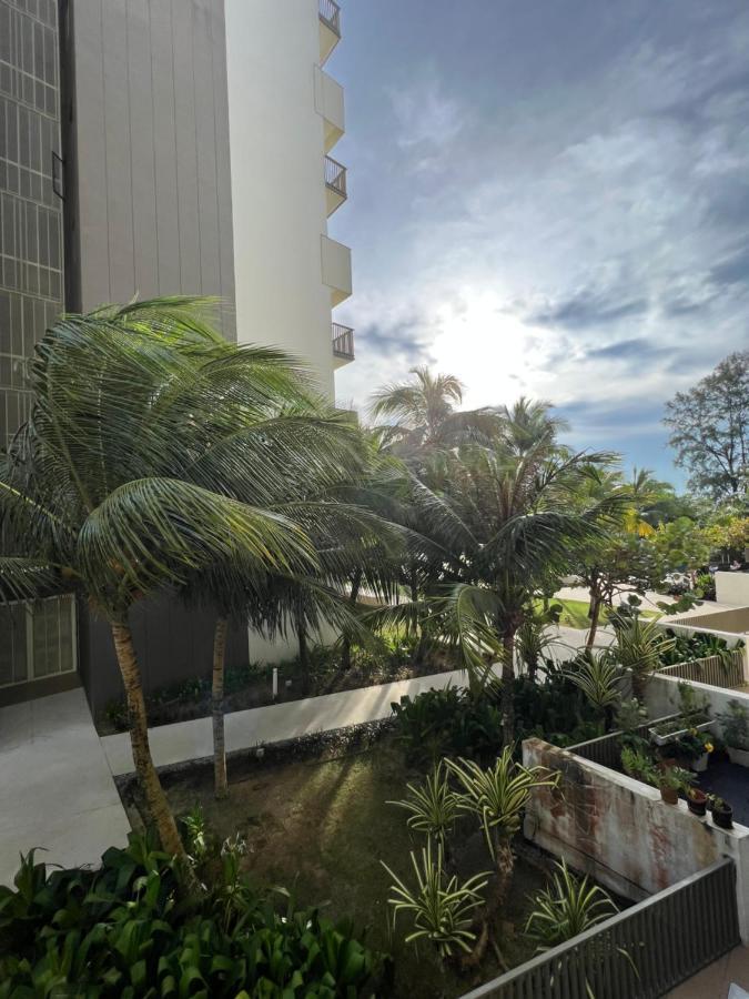 By The Sea Beachfront Designer Suites Penang - Managed By Art Of Tree Batu Ferringhi Exterior foto